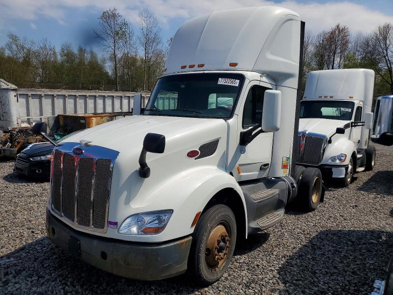 Aukcja sprzedaży 2016 Peterbilt Tractor 579, vin: 1XPBA48X4GD339781, numer aukcji: 77522565