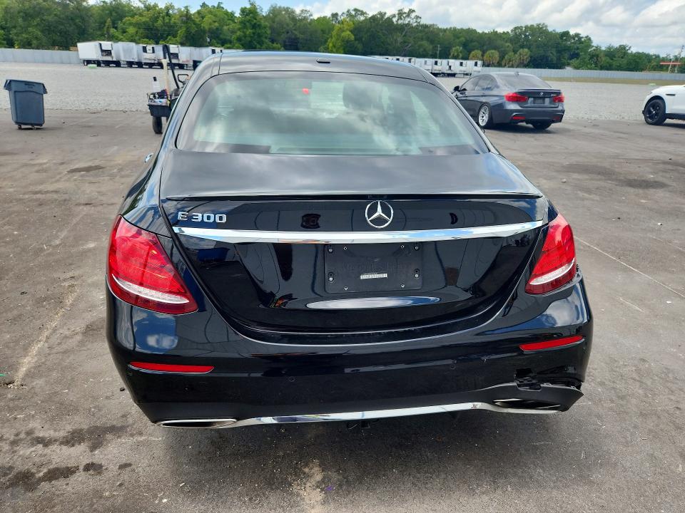 51346956 :رقم المزاد ، WDDZF4JB3KA543231 vin ، 2019 Mercedes-benz E مزاد بيع