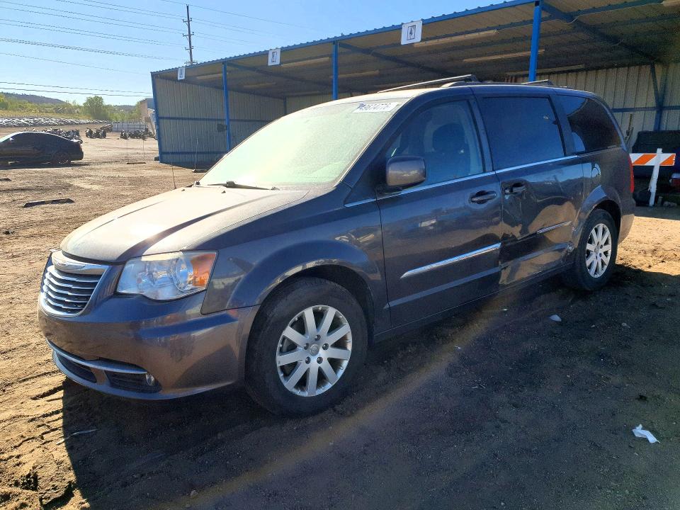 49674776 :رقم المزاد ، 2C4RC1BG1FR577438 vin ، 2015 Chrysler Town & Country مزاد بيع