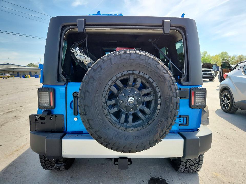 2015 Jeep Wrangler Unlimited მანქანა იყიდება აუქციონზე, vin: 1C4BJWEG4FL688364, აუქციონის ნომერი: 49274886