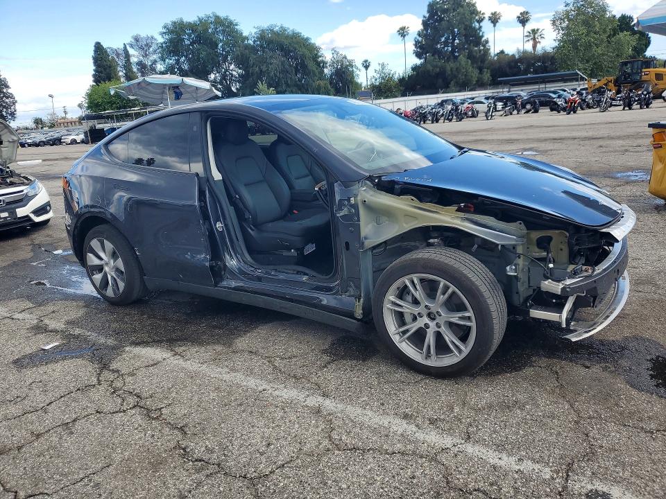Продажа на аукционе авто 2024 Tesla Model Y, vin: 7SAYGDEEXRF062310, номер лота: 49816196