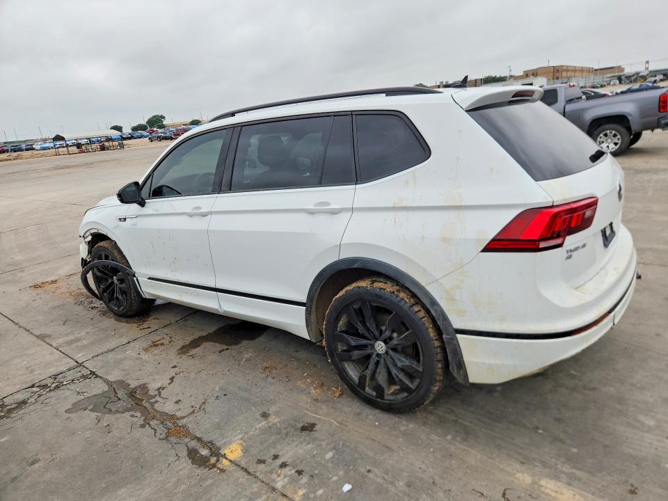 Продажа на аукционе авто 2021 Volkswagen Tiguan, vin: 3VV3B7AX7MM116750, номер лота: 50651976