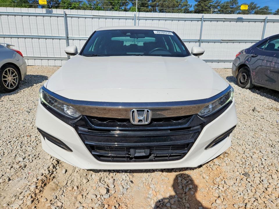 2018 Honda Accord მანქანა იყიდება აუქციონზე, vin: 1HGCV1F35JA027102, აუქციონის ნომერი: 49780226