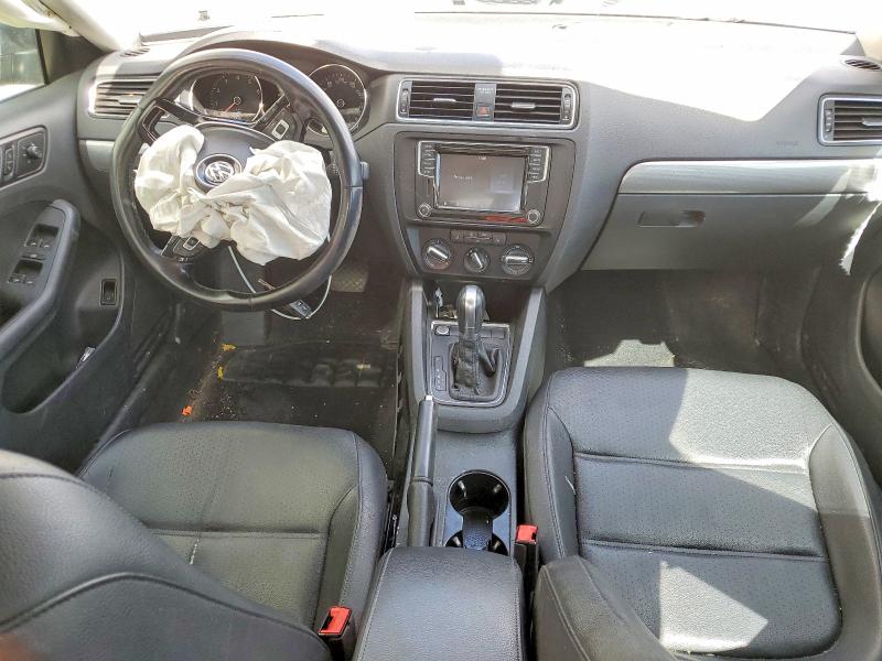 Продаж на аукціоні авто 2017 Volkswagen Jetta, vin: 3VWDB7AJ5HM221093, номер лоту: 51212056