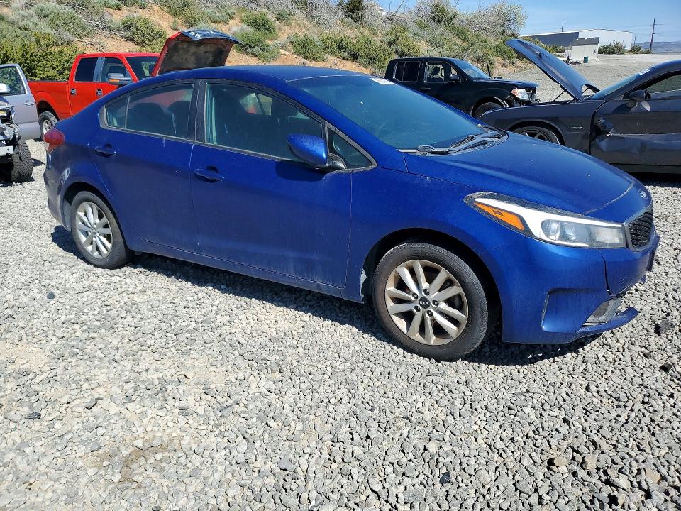 2017 Kia Forte მანქანა იყიდება აუქციონზე, vin: 3KPFL4A76HE017456, აუქციონის ნომერი: 45877646