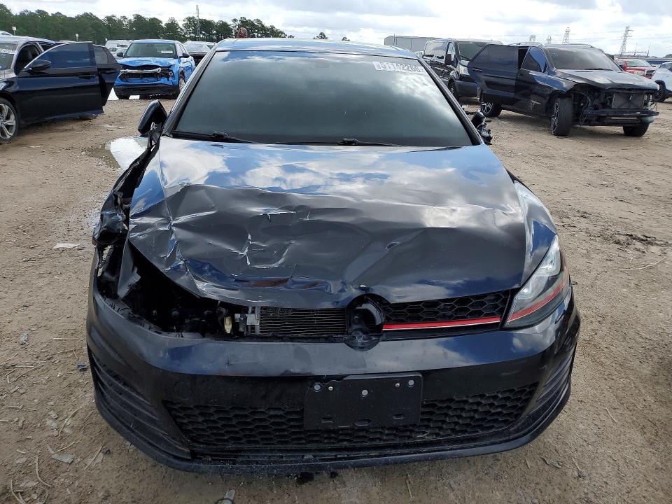 51142266 :رقم المزاد ، 3VW447AU9HM064754 vin ، 2017 Volkswagen Gti مزاد بيع
