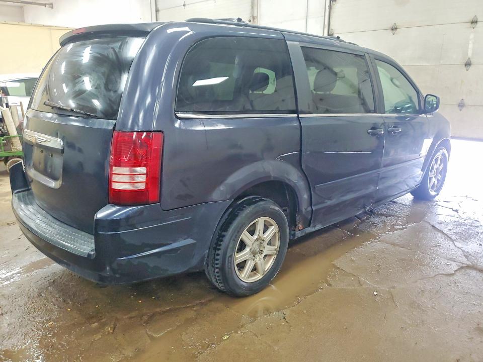 2008 Chrysler Town & Country მანქანა იყიდება აუქციონზე, vin: 2A8HR54P48R702071, აუქციონის ნომერი: 51011616