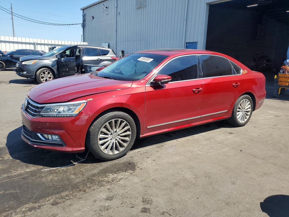 49960886 :رقم المزاد ، 1VWBS7A38GC017137 vin ، 2016 Volkswagen Passat مزاد بيع