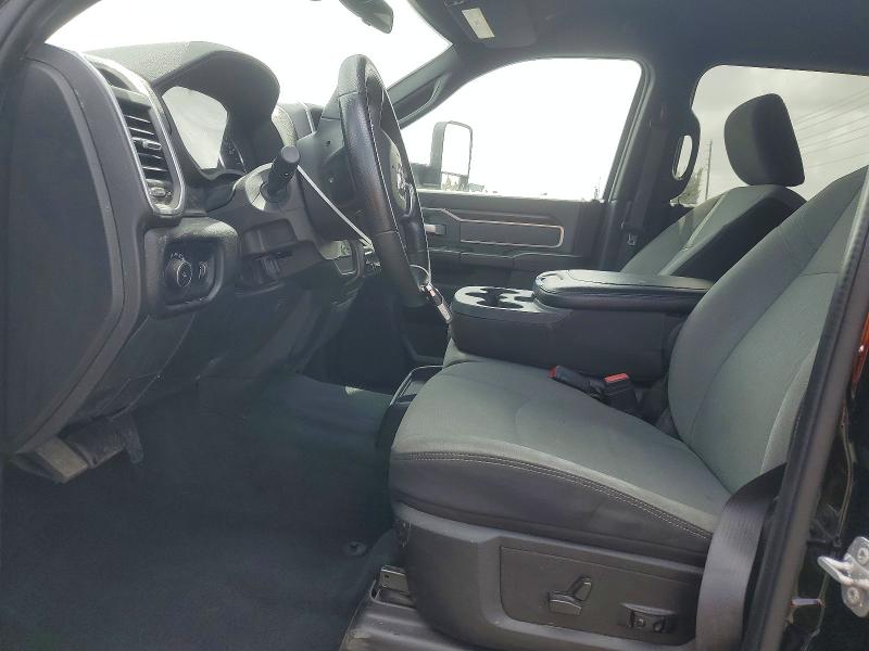48425106 :رقم المزاد ، 3C63RRHL8NG276572 vin ، 2022 Ram 3500 مزاد بيع