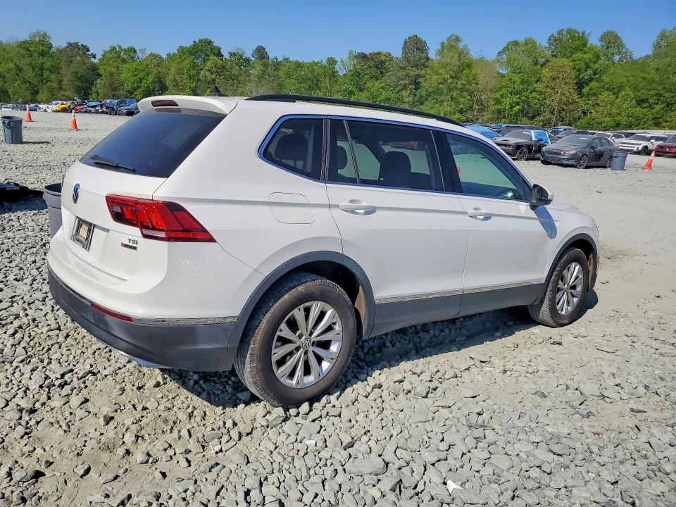 Продаж на аукціоні авто 2018 Volkswagen Tiguan, vin: 3VV2B7AX1JM138847, номер лоту: 49843186