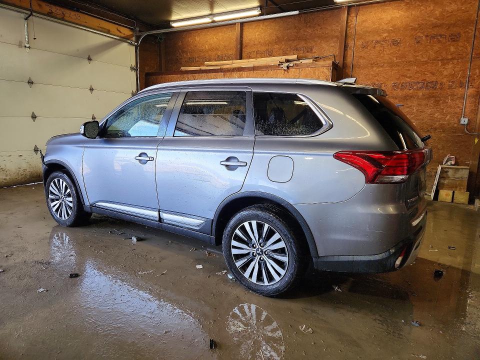 48772186 :رقم المزاد ، JA4AZ3A33LZ021388 vin ، 2020 Mitsubishi Outlander مزاد بيع