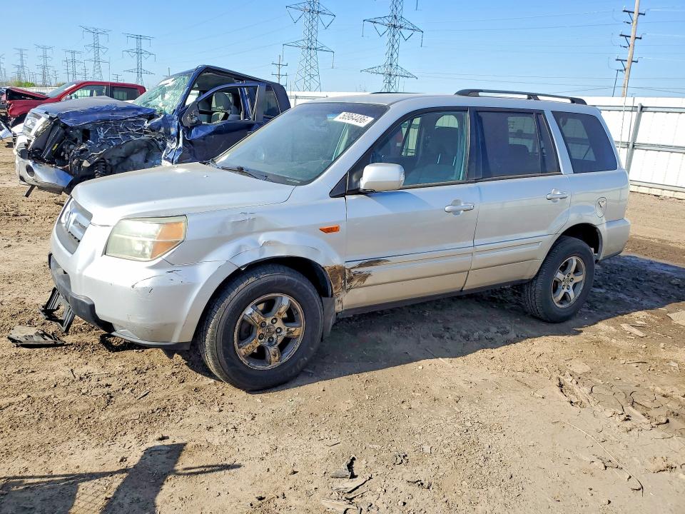 50964486 :رقم المزاد ، 5FNYF184X6B010690 vin ، 2006 Honda Pilot مزاد بيع