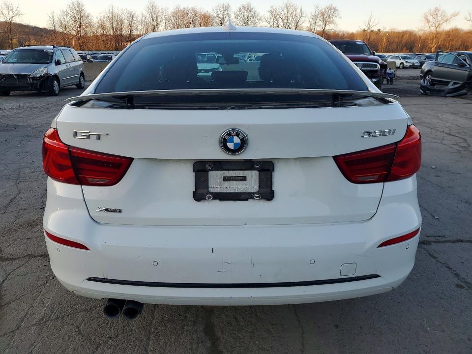 2018 Bmw 330 მანქანა იყიდება აუქციონზე, vin: WBA8Z9C54JB220281, აუქციონის ნომერი: 49152766