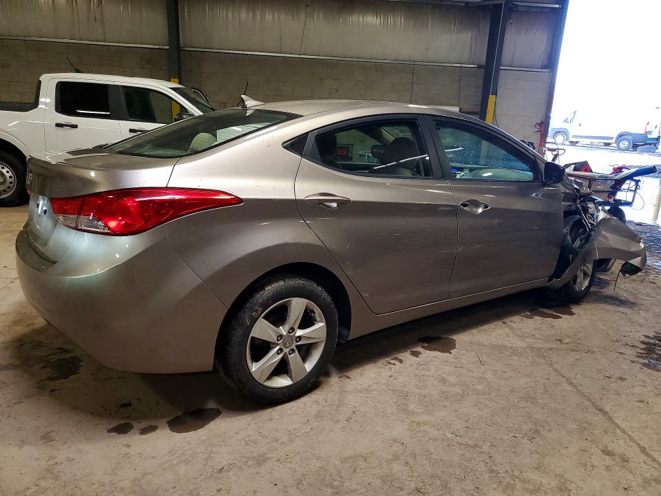 2011 Hyundai Elantra მანქანა იყიდება აუქციონზე, vin: 5NPDH4AE8BH040392, აუქციონის ნომერი: 48843286