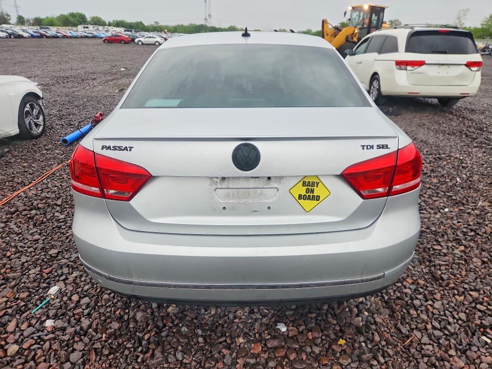 51456066 :رقم المزاد ، 1VWCN7A33EC100130 vin ، 2014 Volkswagen Passat مزاد بيع