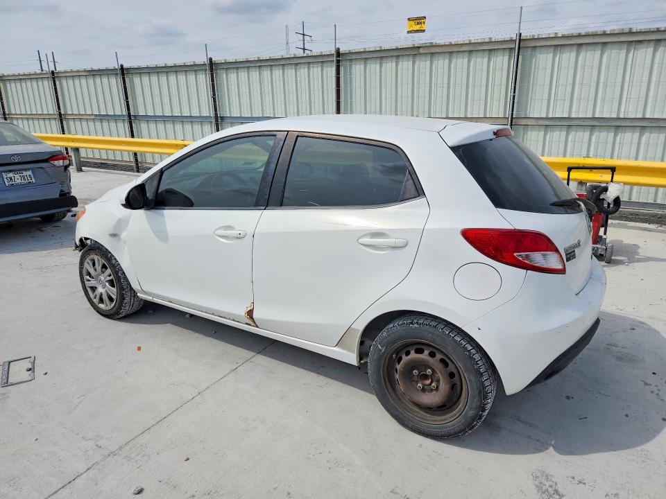2013 Mazda Mazda2 მანქანა იყიდება აუქციონზე, vin: JM1DE1KY7D0156375, აუქციონის ნომერი: 48449126