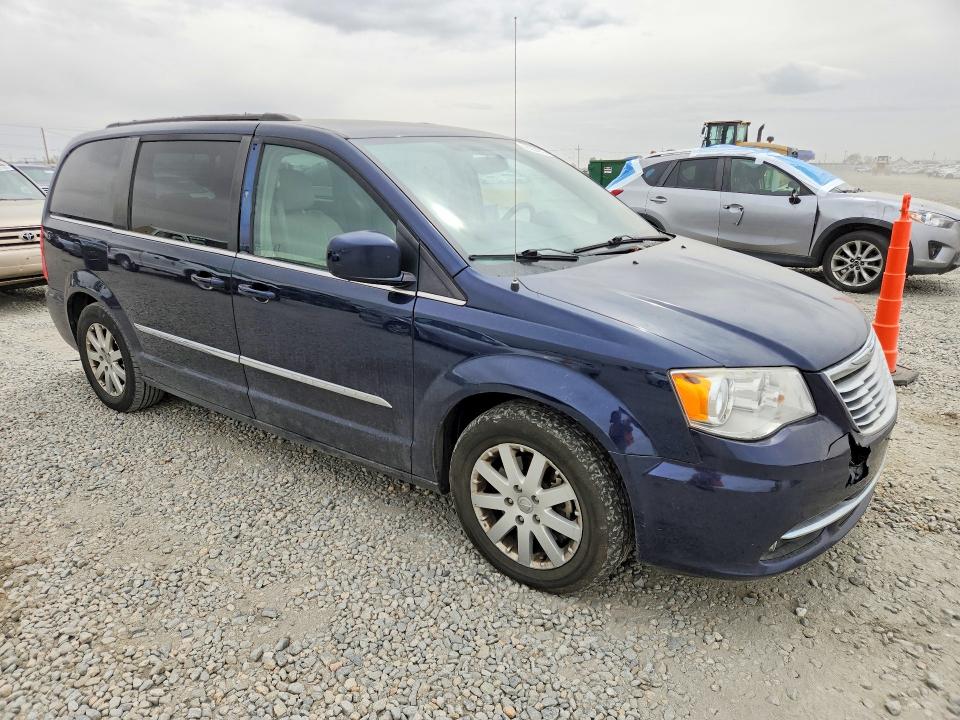 2015 Chrysler Town & Country მანქანა იყიდება აუქციონზე, vin: 2C4RC1BG7FR717752, აუქციონის ნომერი: 48354816