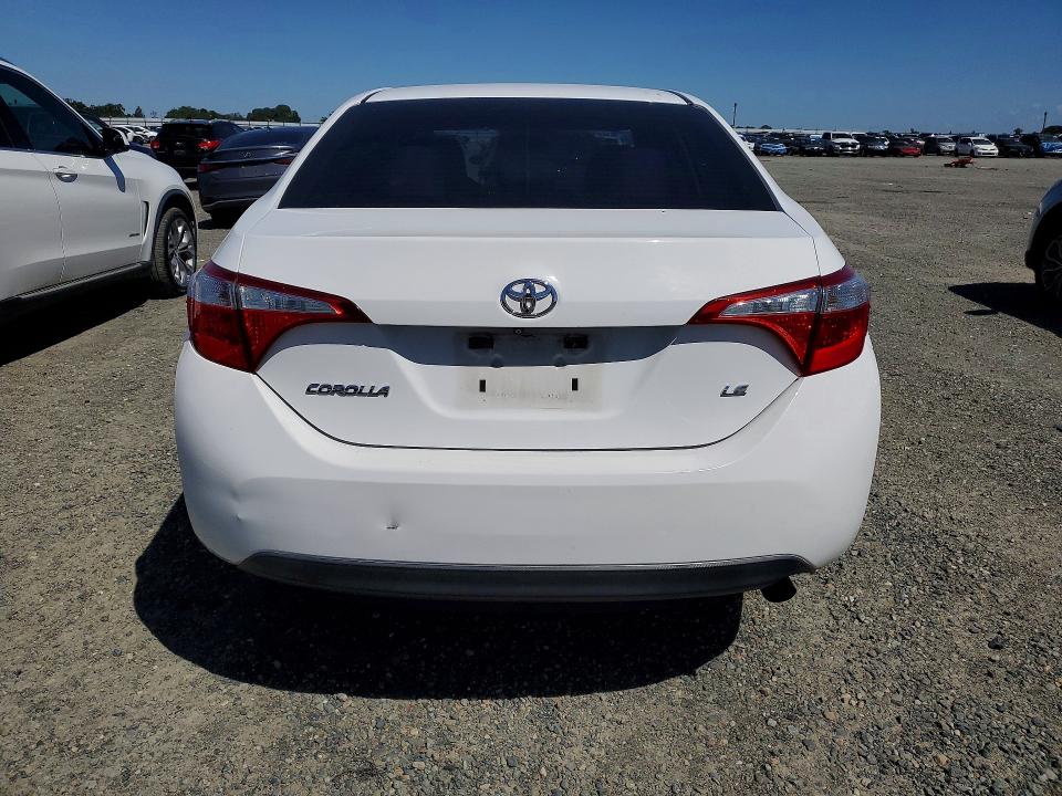 50352556 :رقم المزاد ، 5YFBURHE2FP240683 vin ، 2015 Toyota Corolla مزاد بيع