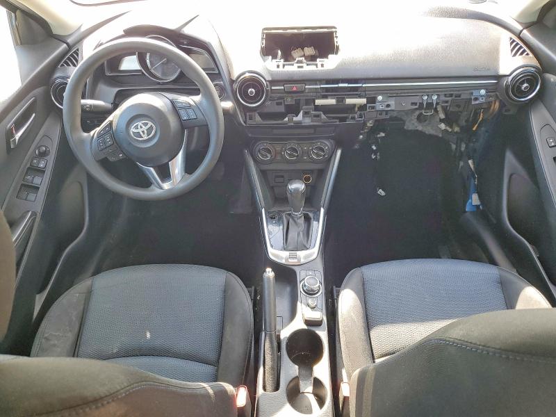 50056356 :رقم المزاد ، 3MYDLBYV1HY178278 vin ، 2017 Toyota Yaris Ia مزاد بيع