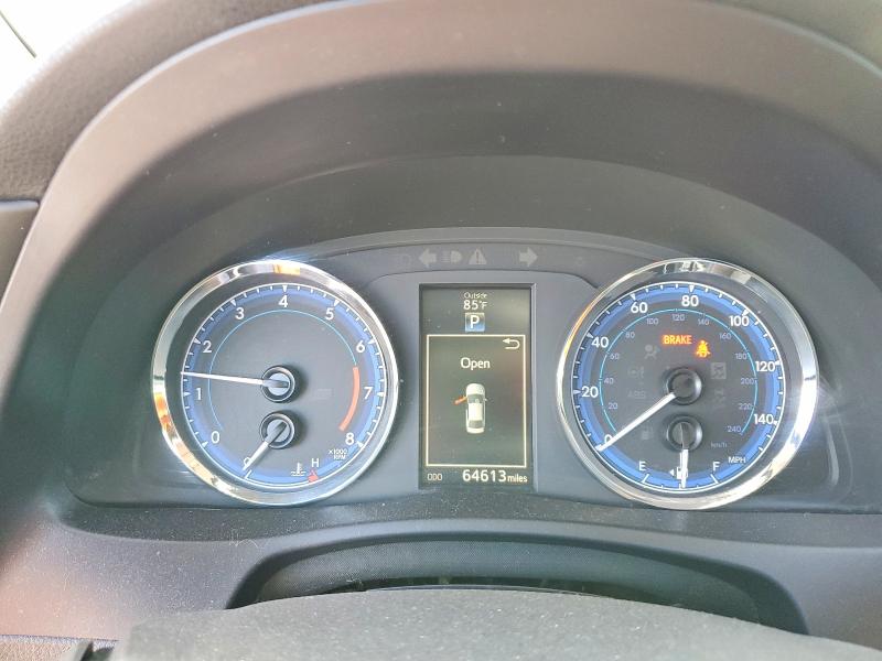 50109186 :رقم المزاد ، 5YFBURHE3KP921493 vin ، 2019 Toyota Corolla مزاد بيع