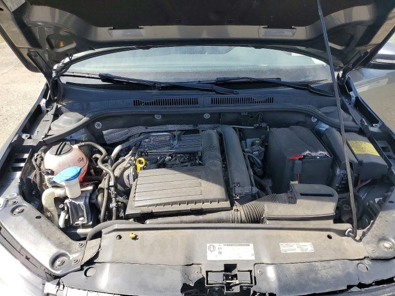 51205686 :رقم المزاد ، 3VWDB7AJXHM299000 vin ، 2017 Volkswagen Jetta مزاد بيع