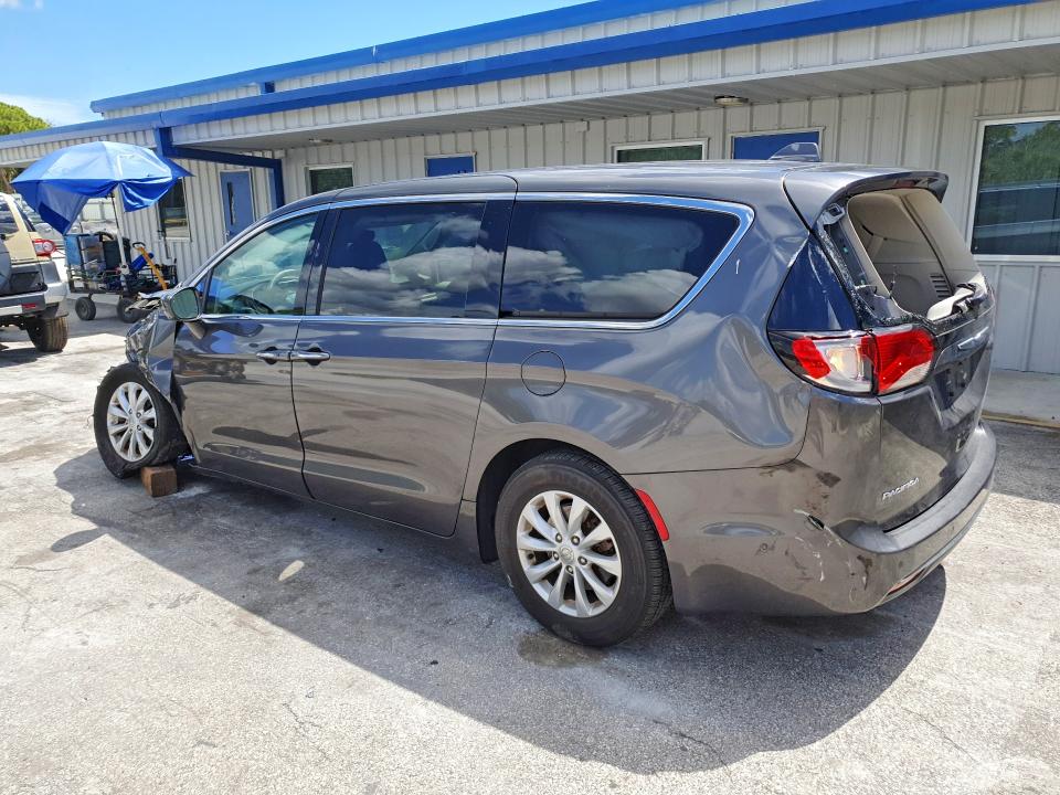 2019 Chrysler Pacifica მანქანა იყიდება აუქციონზე, vin: 2C4RC1FG8KR738081, აუქციონის ნომერი: 51812026