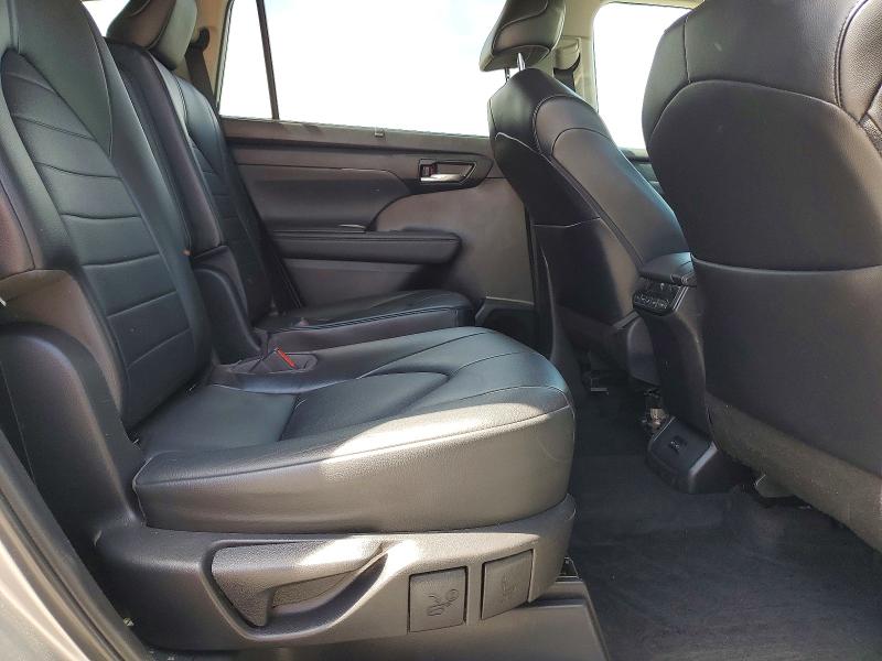 2022 Toyota Highlander მანქანა იყიდება აუქციონზე, vin: 5TDGZRAH7NS112635, აუქციონის ნომერი: 50671596