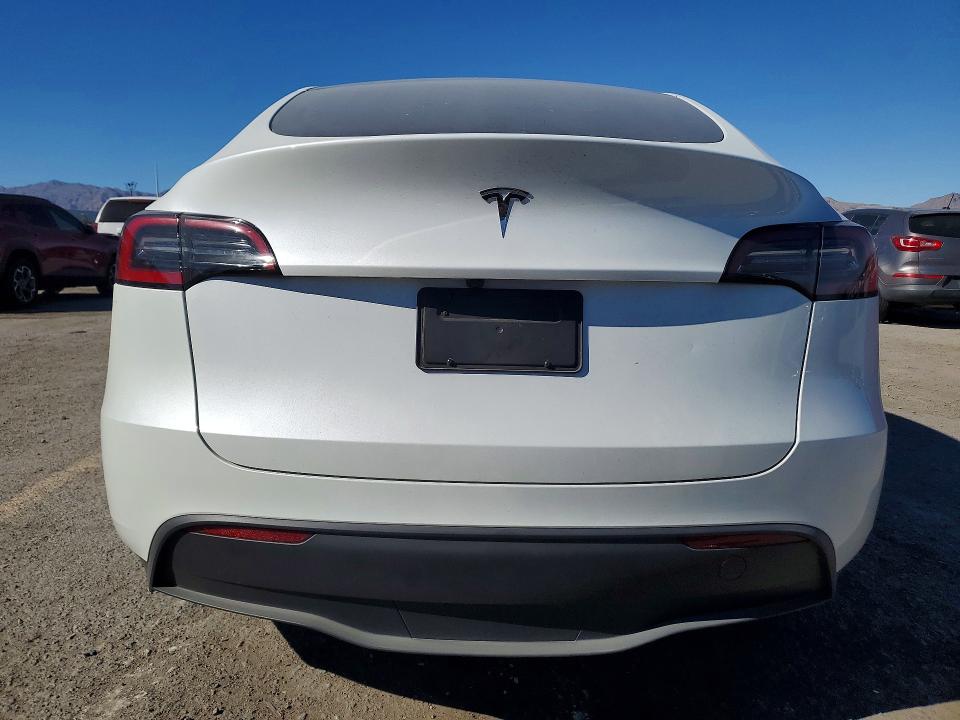 Продаж на аукціоні авто 2025 Tesla Model Y, vin: 7SAYGDED5SF216144, номер лоту: 47925976