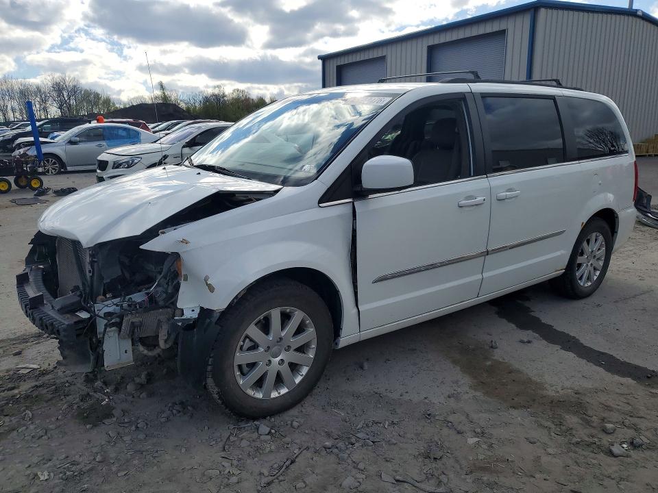 Продаж на аукціоні авто 2015 Chrysler Town & Country, vin: 2C4RC1BG2FR545016, номер лоту: 49813476