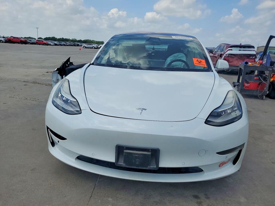 Продажа на аукционе авто 2018 Tesla Model 3, vin: 5YJ3E1EA1JF025031, номер лота: 49762656