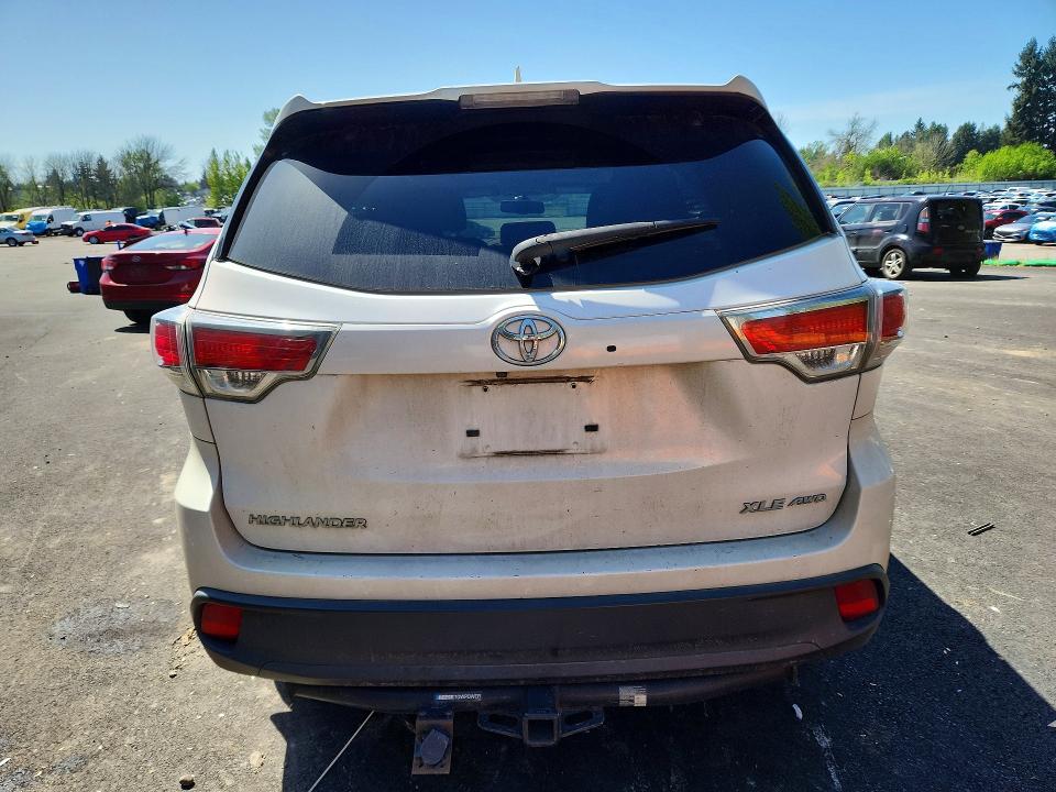51325766 :رقم المزاد ، 5TDJKRFH5FS097167 vin ، 2015 Toyota Highlander مزاد بيع