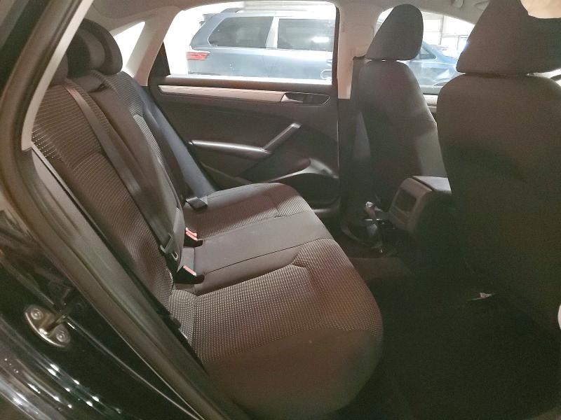 49055886 :رقم المزاد ، 1VWAT7A33HC015810 vin ، 2017 Volkswagen Passat مزاد بيع