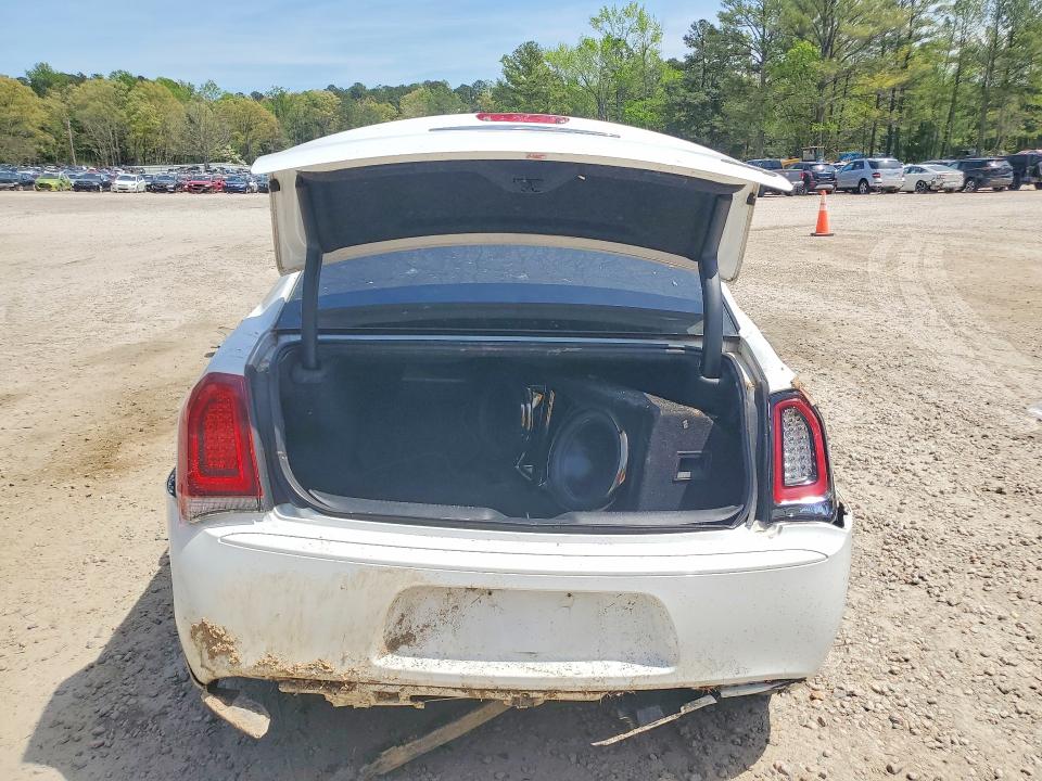 Aukcja sprzedaży 2019 Chrysler 300, vin: 2C3CCABG6KH550620, numer aukcji: 49399936