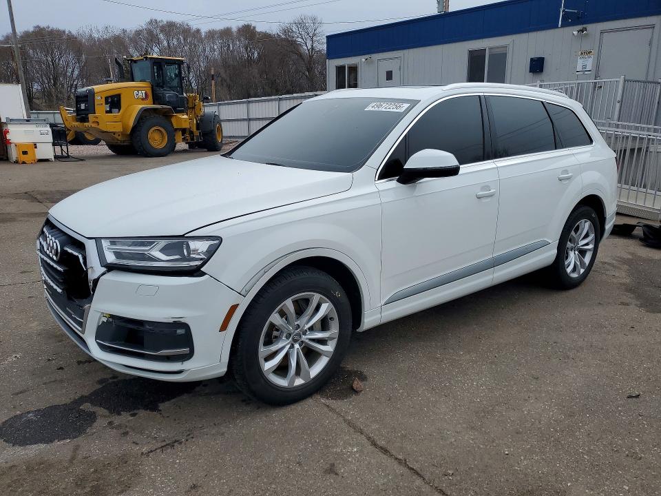 Продажа на аукционе авто 2018 Audi Q7, vin: WA1LAAF71JD037261, номер лота: 49672256