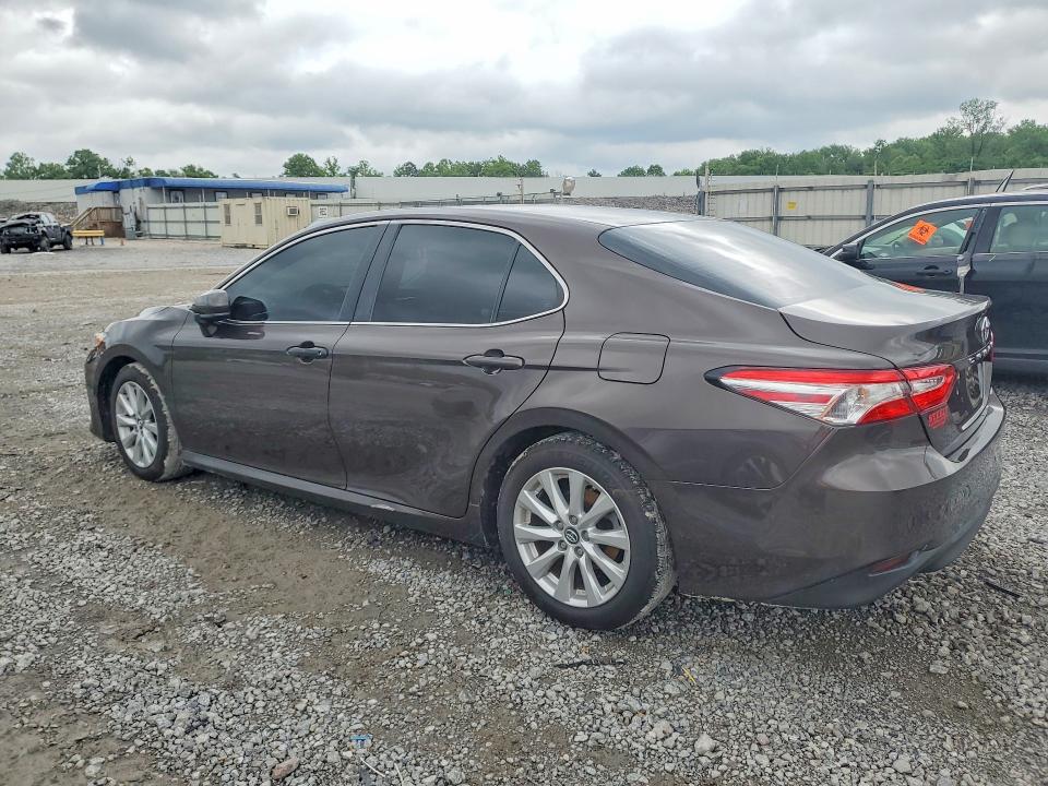 2018 Toyota Camry მანქანა იყიდება აუქციონზე, vin: 4T1B11HKXJU650798, აუქციონის ნომერი: 57714706