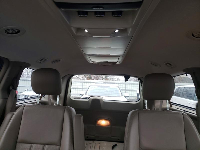 48468496 :رقم المزاد ، 2C4RC1CG8FR514805 vin ، 2015 Chrysler Town & Country مزاد بيع