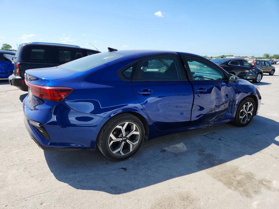 2020 Kia Forte მანქანა იყიდება აუქციონზე, vin: 3KPF24AD5LE210781, აუქციონის ნომერი: 50528866