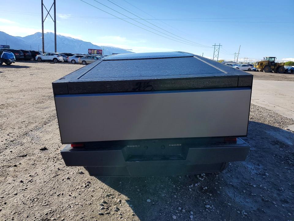 2025 Tesla Cybertruck მანქანა იყიდება აუქციონზე, vin: 7G2CEHED7SA070036, აუქციონის ნომერი: 48435046
