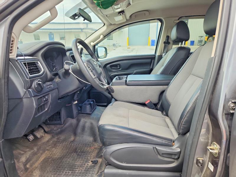 51107336 :رقم المزاد ، 1N6AA1EK7HN532780 vin ، 2017 Nissan Titan مزاد بيع