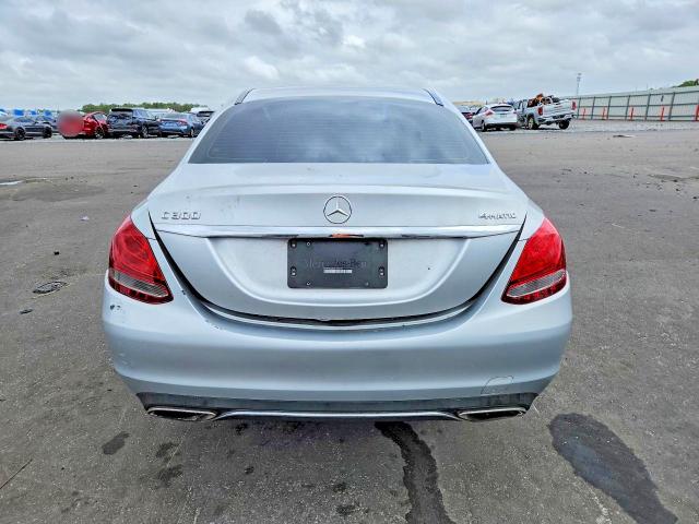 49227486 :رقم المزاد ، 55SWF4KB3FU030312 vin ، 2015 Mercedes-benz C مزاد بيع