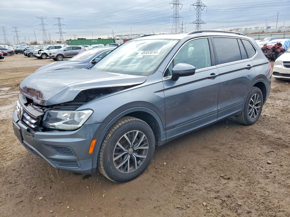48583816 :رقم المزاد ، 3VV2B7AX6KM085841 vin ، 2019 Volkswagen Tiguan مزاد بيع