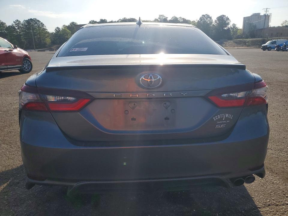Продаж на аукціоні авто 2022 Toyota Camry, vin: 4T1G11AK4NU043009, номер лоту: 47898766