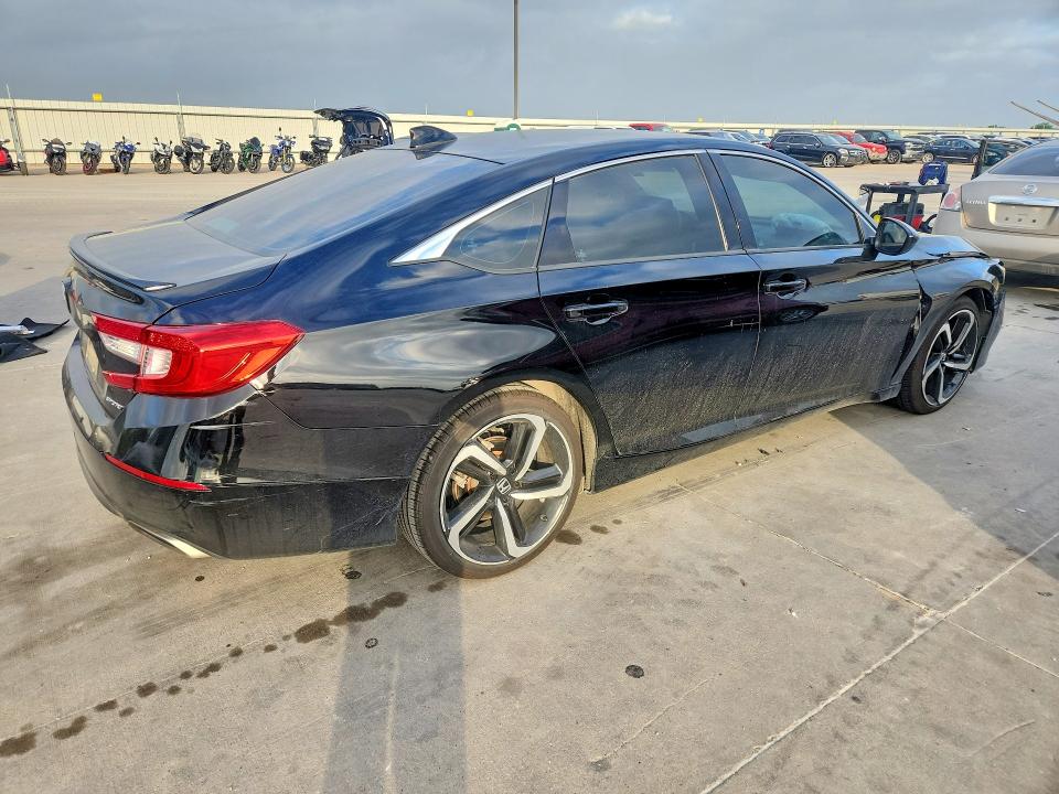 48711186 :رقم المزاد ، 1HGCV1F31NA063827 vin ، 2022 Honda Accord مزاد بيع