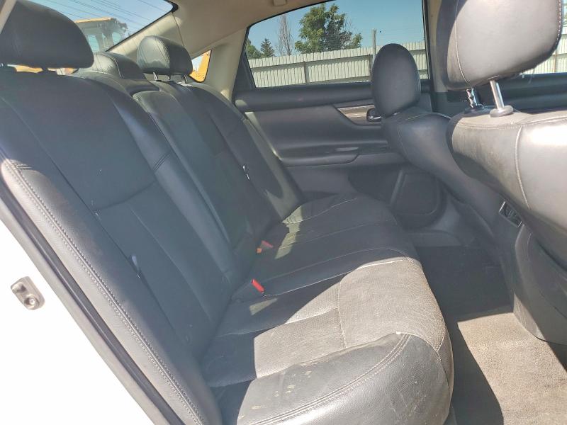 2015 Nissan Altima მანქანა იყიდება აუქციონზე, vin: 1N4AL3AP5FN335779, აუქციონის ნომერი: 50096256