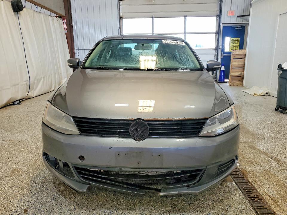 50683026 :رقم المزاد ، 3VWD17AJXEM403564 vin ، 2014 Volkswagen Jetta مزاد بيع