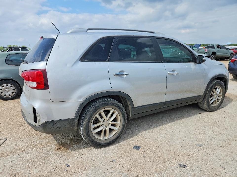 Продажа на аукционе авто 2015 Kia Sorento, vin: 5XYKT4A77FG621015, номер лота: 49677756