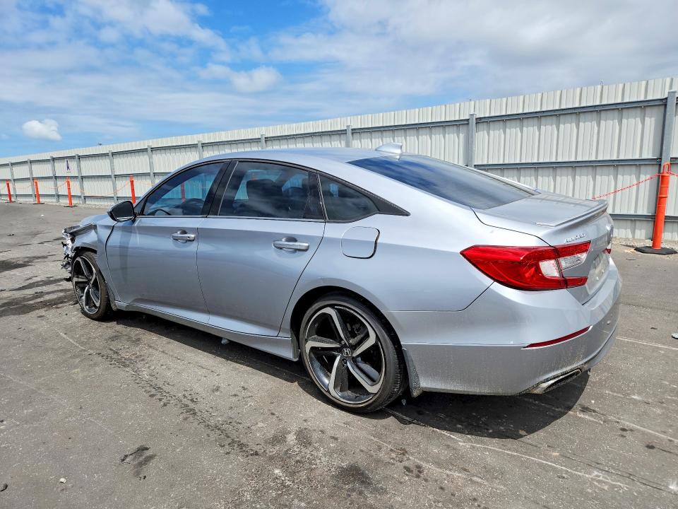 49486016 :رقم المزاد ، 1HGCV1F35JA025303 vin ، 2018 Honda Accord مزاد بيع