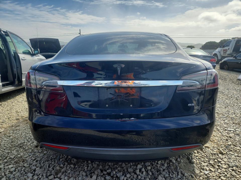 2013 Tesla Model S მანქანა იყიდება აუქციონზე, vin: 5YJSA1CN9DFP20021, აუქციონის ნომერი: 51028626