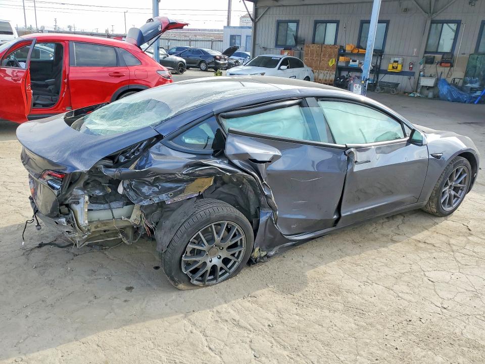 49299696 :رقم المزاد ، 5YJ3E1EA3PF689145 vin ، 2023 Tesla Model 3 مزاد بيع