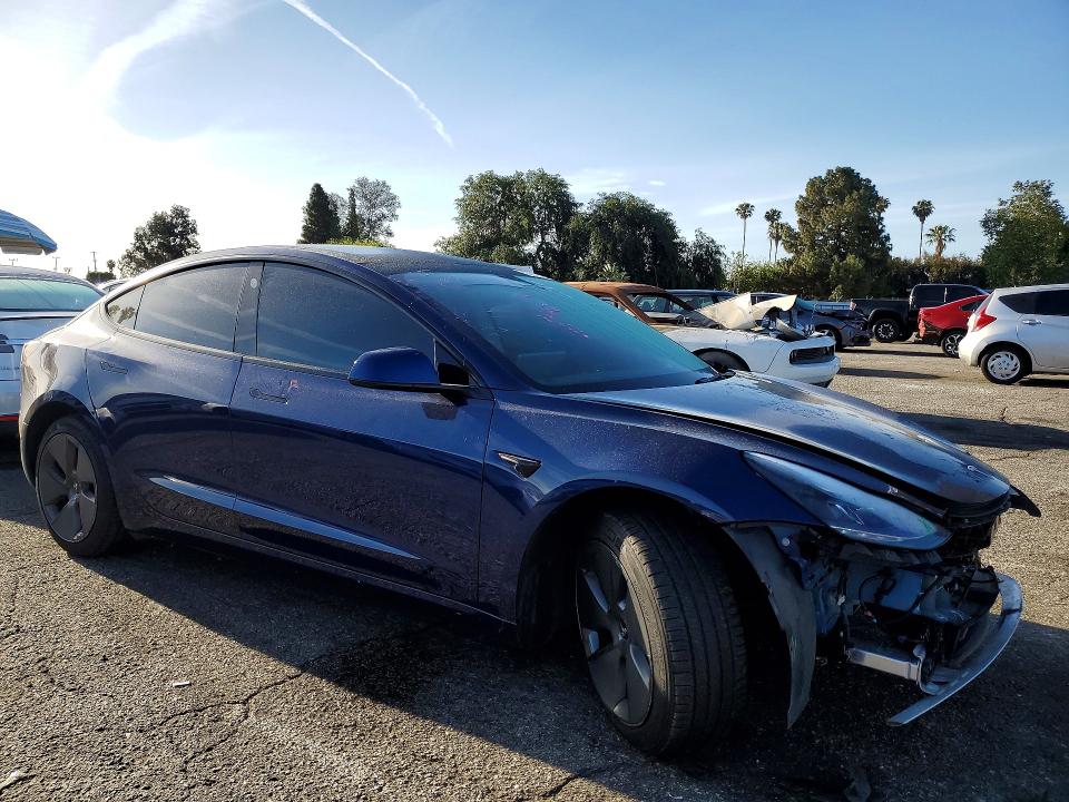 50619766 :رقم المزاد ، 5YJ3E1EB8NF134763 vin ، 2022 Tesla Model 3 مزاد بيع